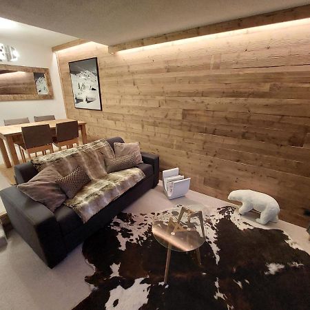 40M2 - Ski Aux Pieds - La Tania - Parking Couvert Екстериор снимка