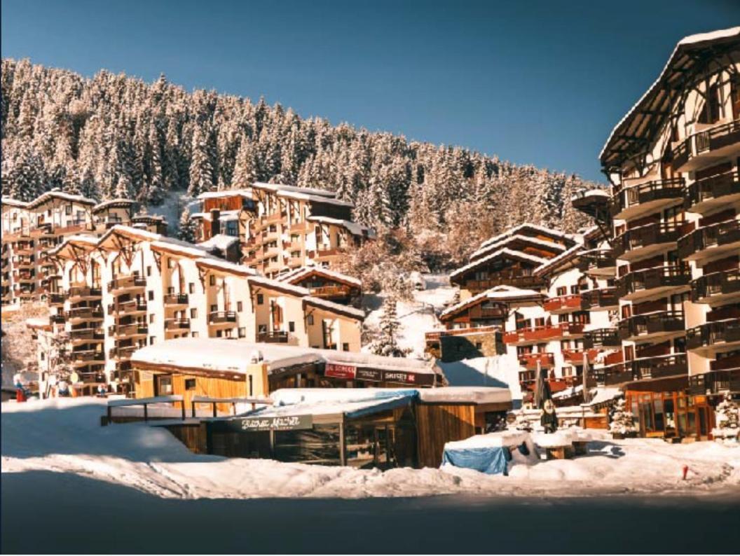 40M2 - Ski Aux Pieds - La Tania - Parking Couvert Екстериор снимка